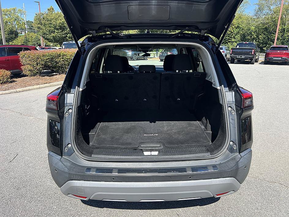 Used 2022 Nissan Rogue SV FWD image 15