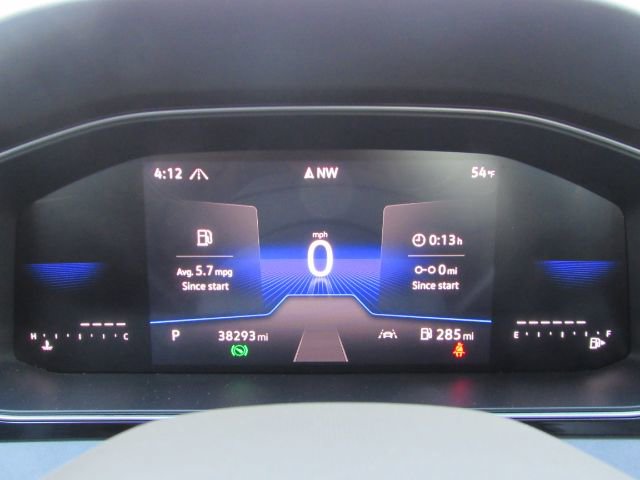 Used 2025 Volkswagen Jetta SE FWD image 37
