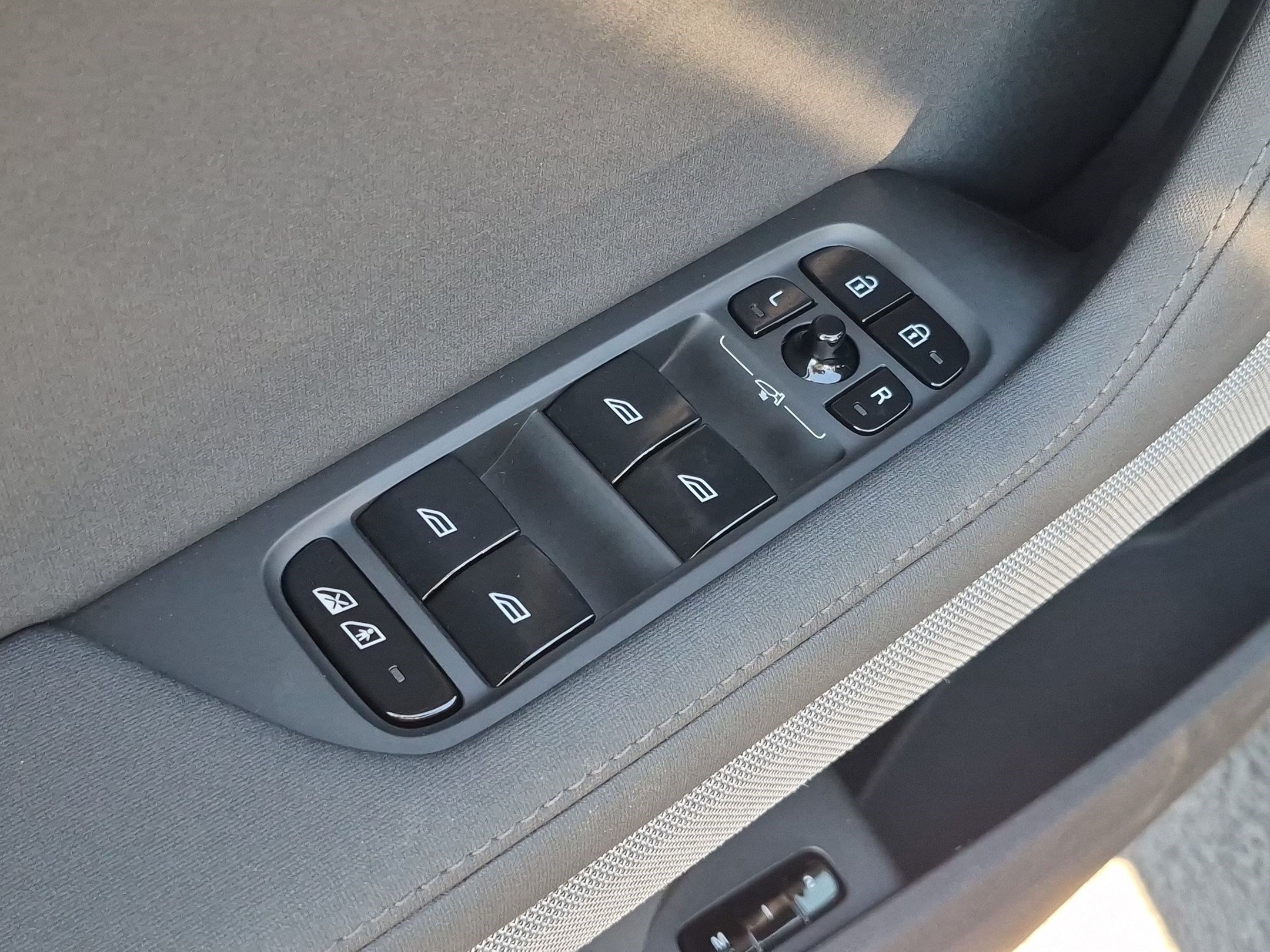 Used 2024 Polestar Polestar 2 AWD/4WD image 15