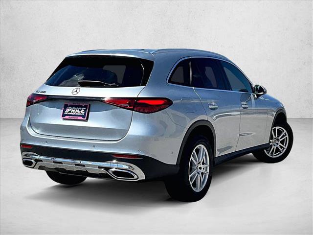 Used 2025 Mercedes-Benz GLC 300 image 2