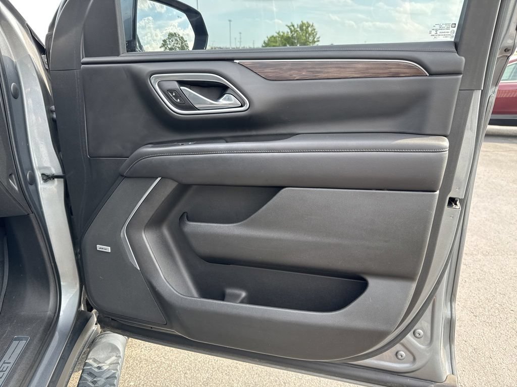 Used 2021 Chevrolet Tahoe Z71 w/ Z71 Signature Package AWD/4WD image 40