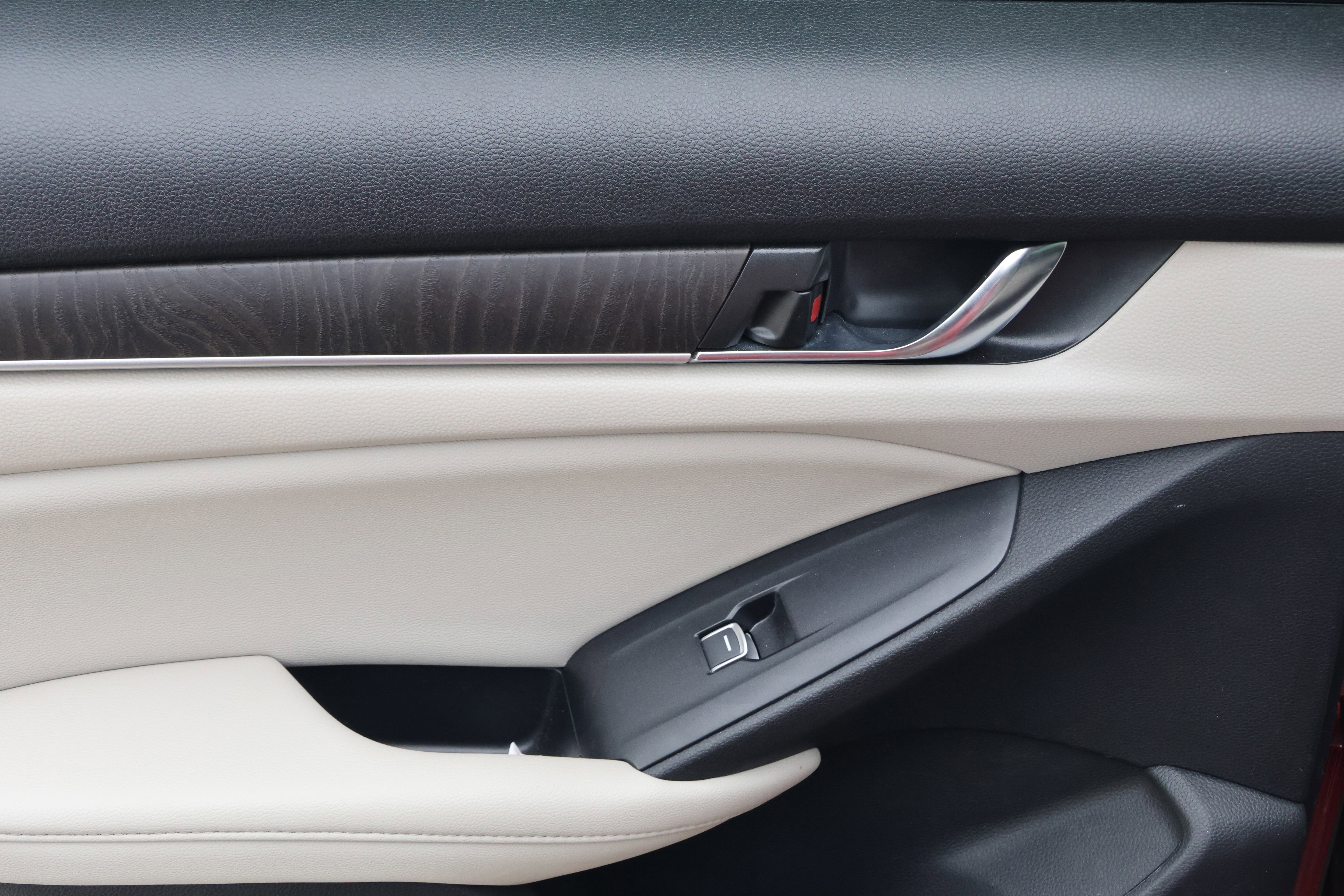 Used 2021 Honda Accord EX-L image 33