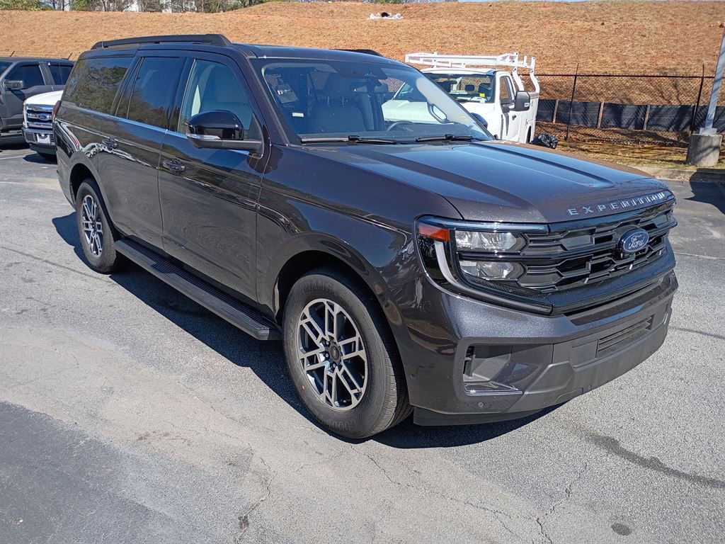 Used 2025 Ford Expedition Max Active image 2