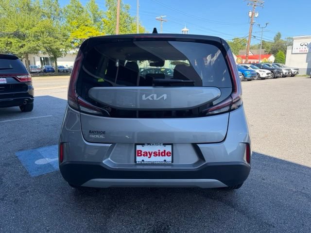 Used 2024 Kia Soul LX w/ Option Group 015 FWD image 10