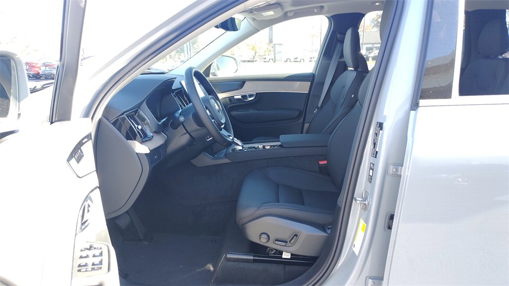 New 2026 Volvo XC90 B6 Plus image 7