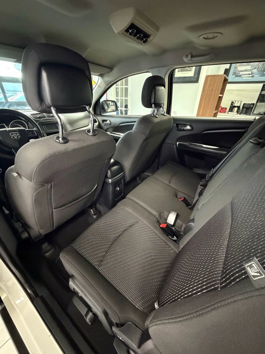 Used 2018 Dodge Journey SXT w/ Blacktop Package image 20