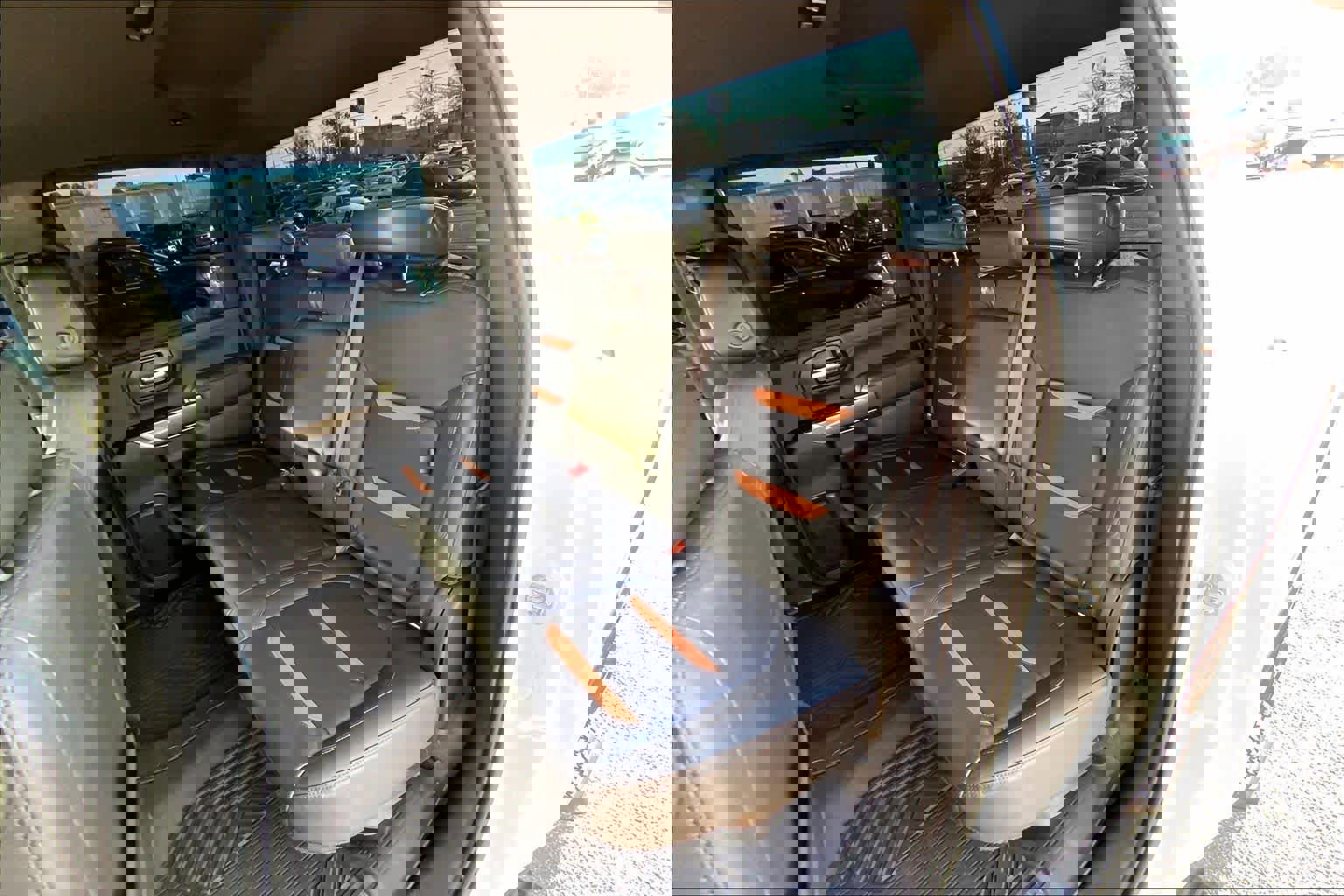 Used 2023 GMC Sierra 2500 AT4 w/ Gooseneck/5TH Wheel Package image 19