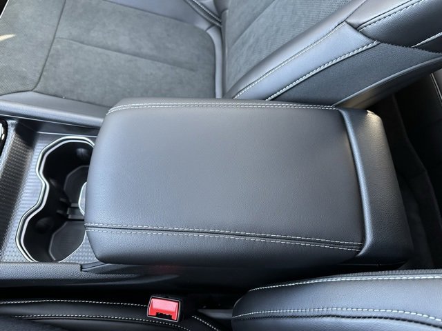 New 2025 Jeep Grand Cherokee Altitude image 31