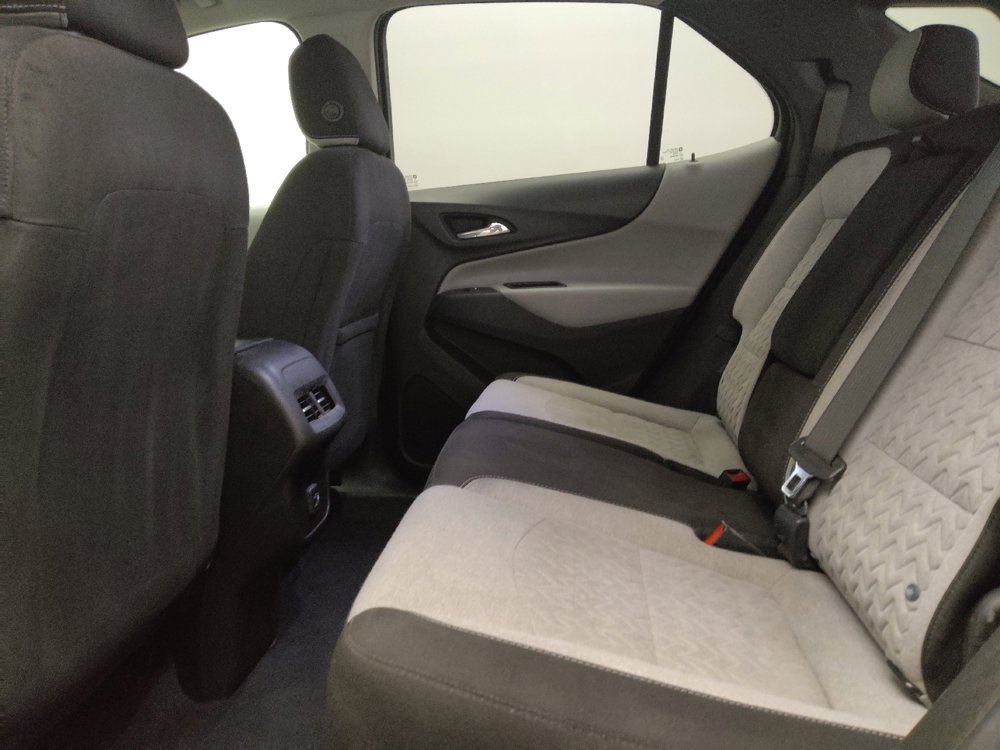 Used 2022 Chevrolet Equinox LS FWD image 18