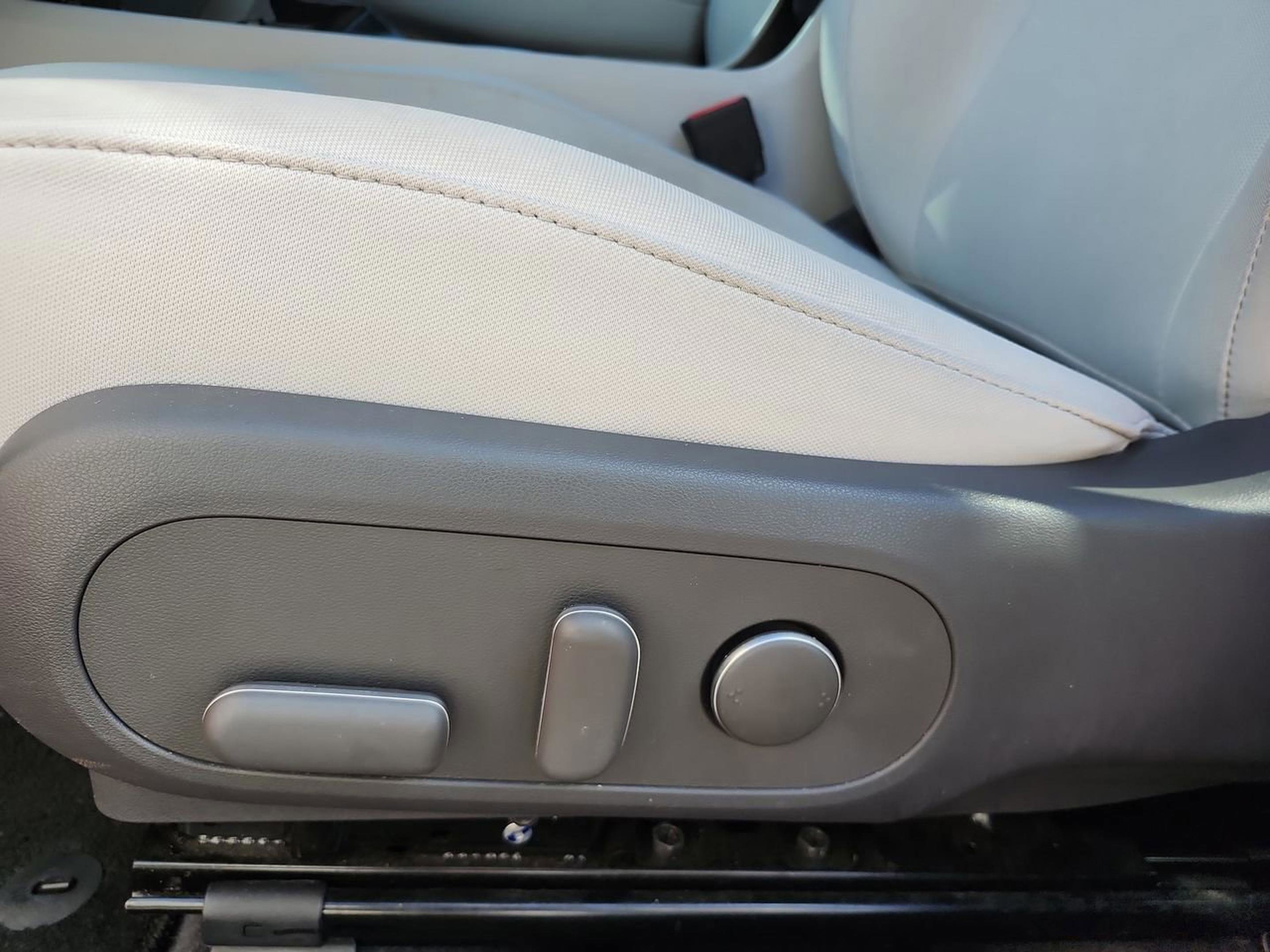 Certified 2024 Hyundai Kona SEL image 14