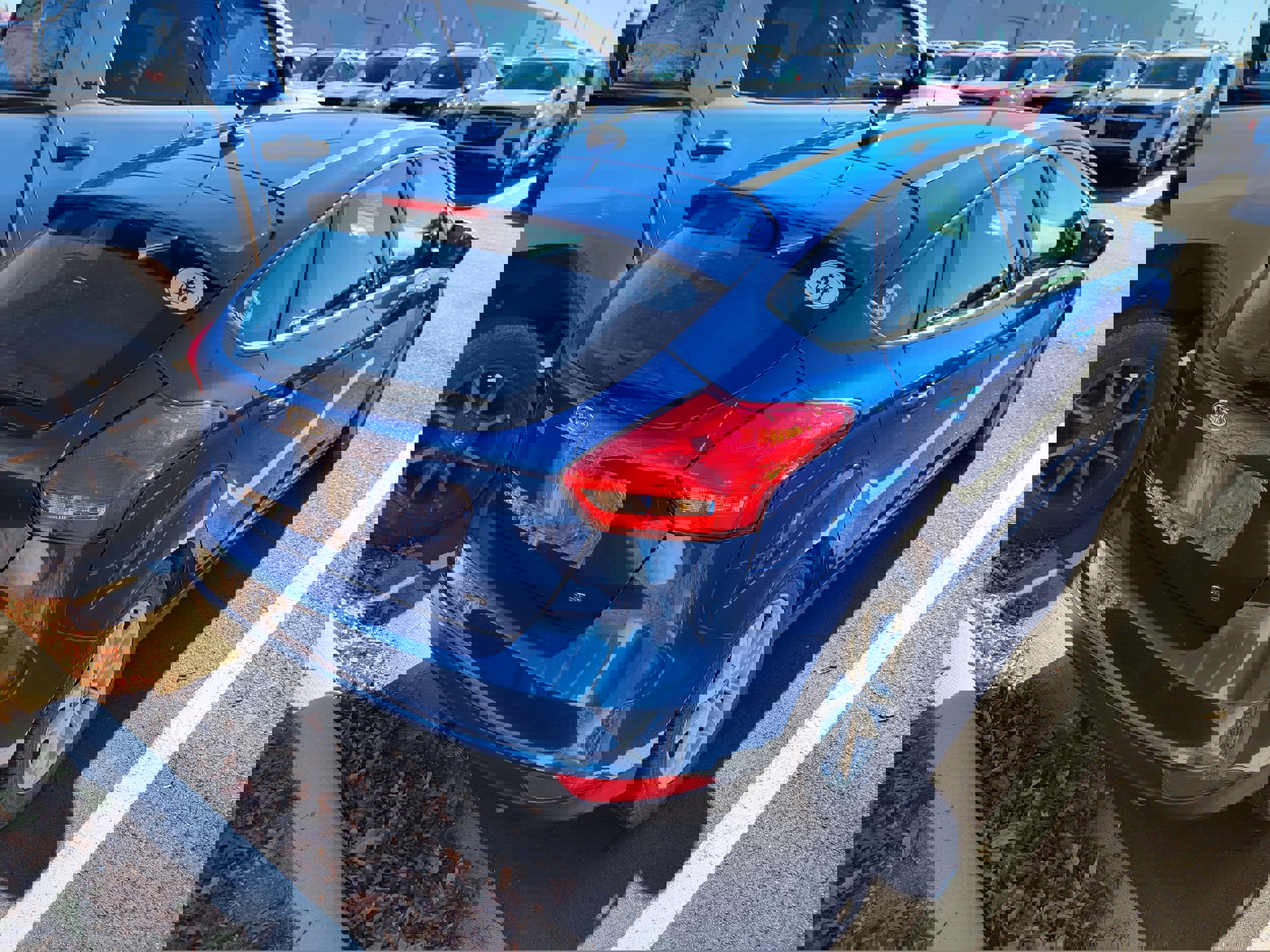 Used 2018 Ford Focus SE w/ Cold Weather Package image 6