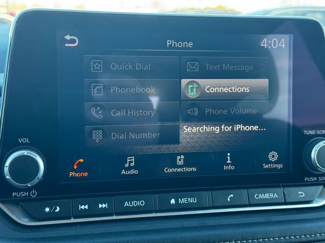 Used 2025 Nissan Rogue SV image 31