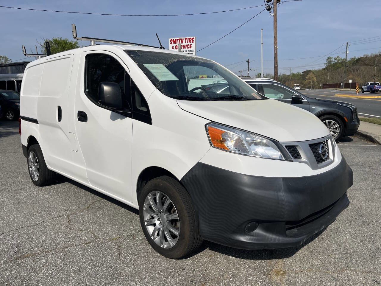 Used 2017 Nissan NV200 S image 2