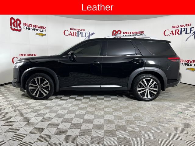 Used 2024 Nissan Pathfinder Platinum w/ Cargo Package image 4
