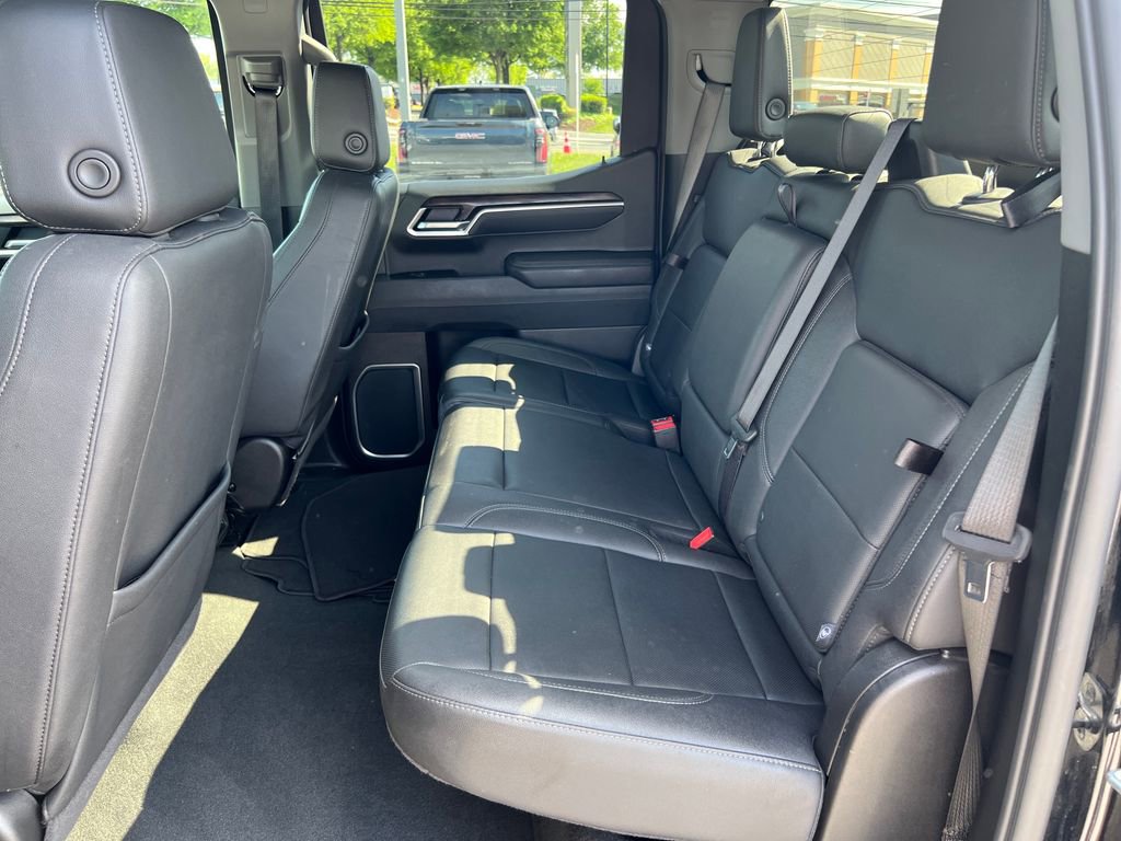 Used 2025 GMC Sierra 1500 SLT AWD/4WD image 20