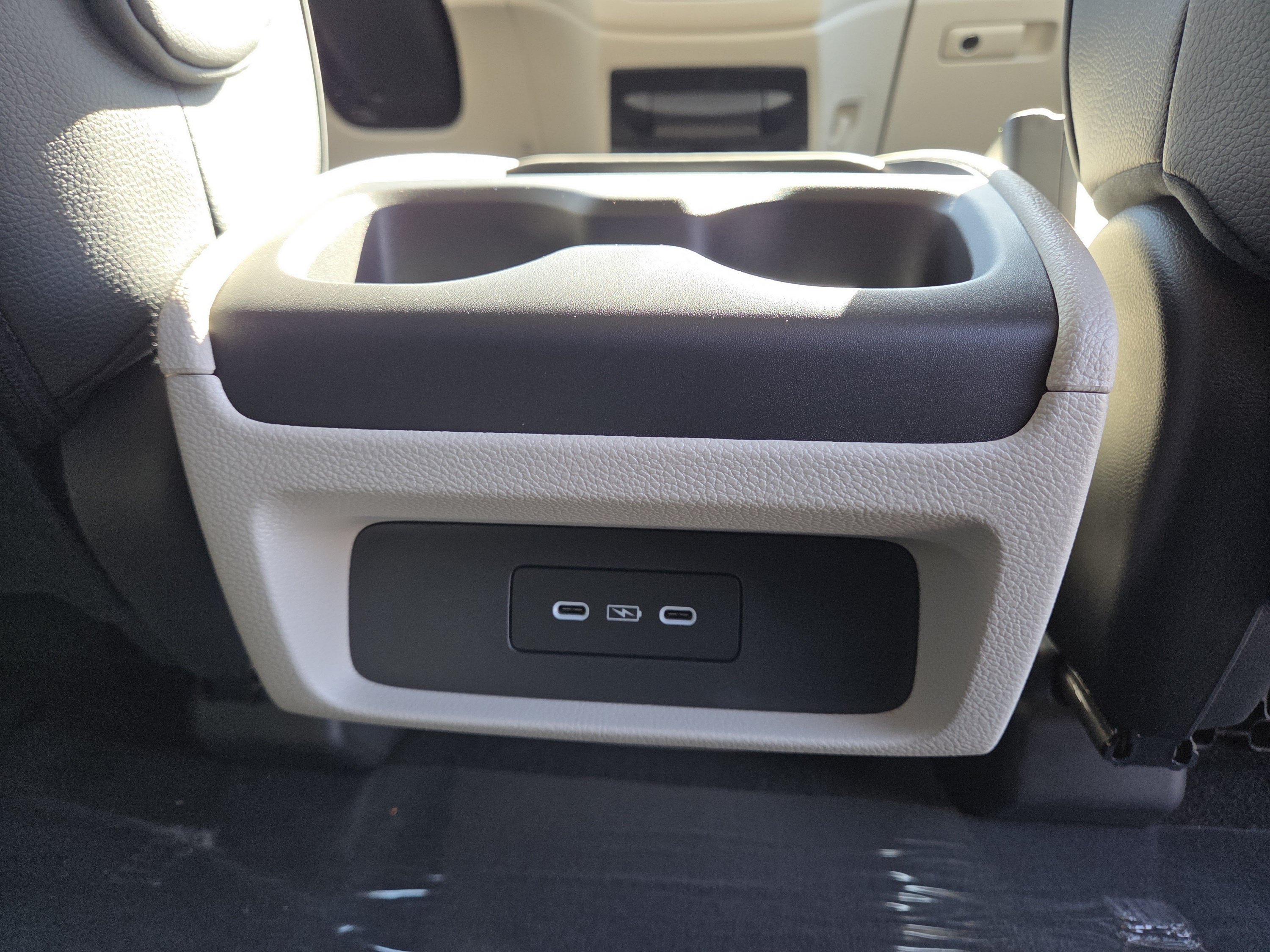 New 2027 Honda Odyssey Elite image 28