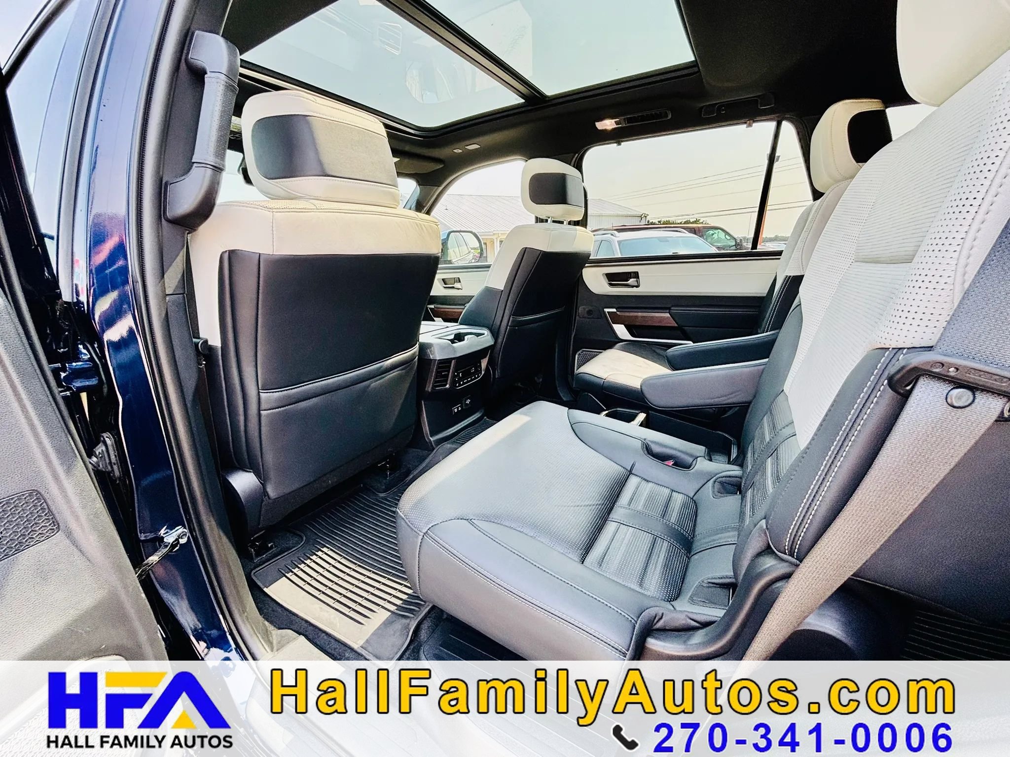 Used 2025 Toyota Sequoia Capstone AWD/4WD image 26