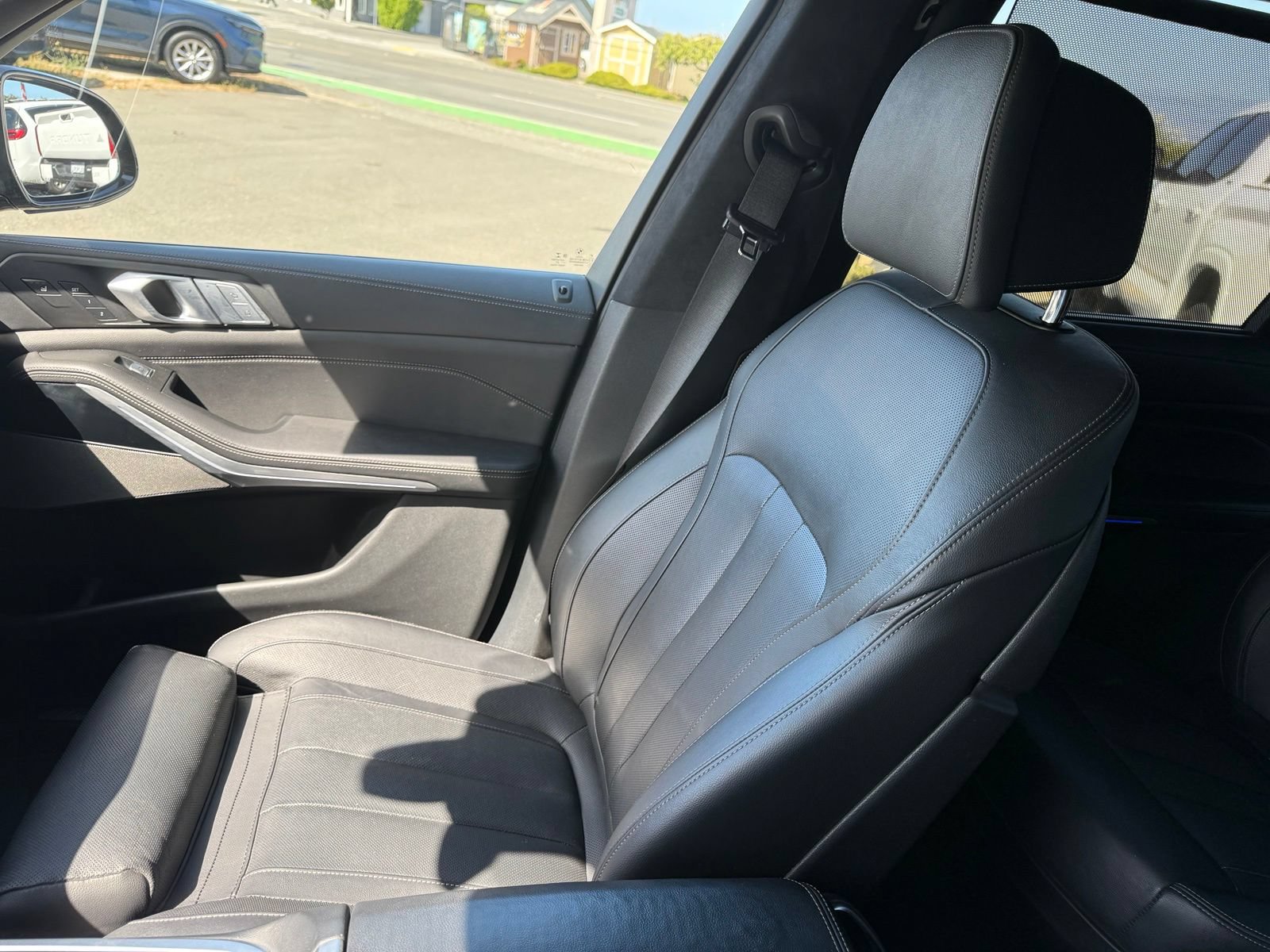 Used 2022 BMW X7 M50i AWD/4WD image 28