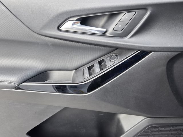 Used 2025 Chevrolet Equinox LT w/ Safety and Technology Package FWD image 27