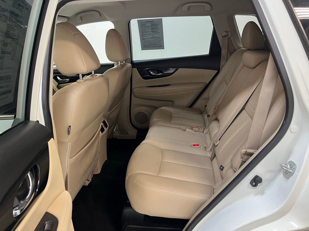 Used 2017 Nissan Rogue SL image 24