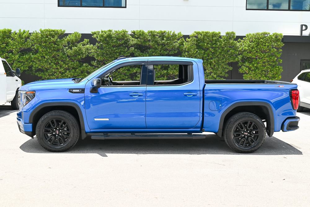 Used 2022 GMC Sierra 1500 Elevation w/ Elevation Premium Package AWD/4WD image 7