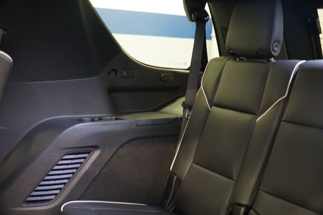 Certified 2025 Cadillac Escalade Premium Luxury AWD/4WD image 23