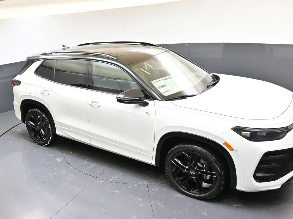Used 2026 Volkswagen Tiguan SE R-Line AWD/4WD image 43