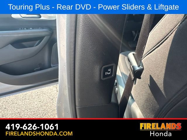 Used 2019 Chrysler Pacifica Touring Plus w/ S Appearance Package FWD image 29