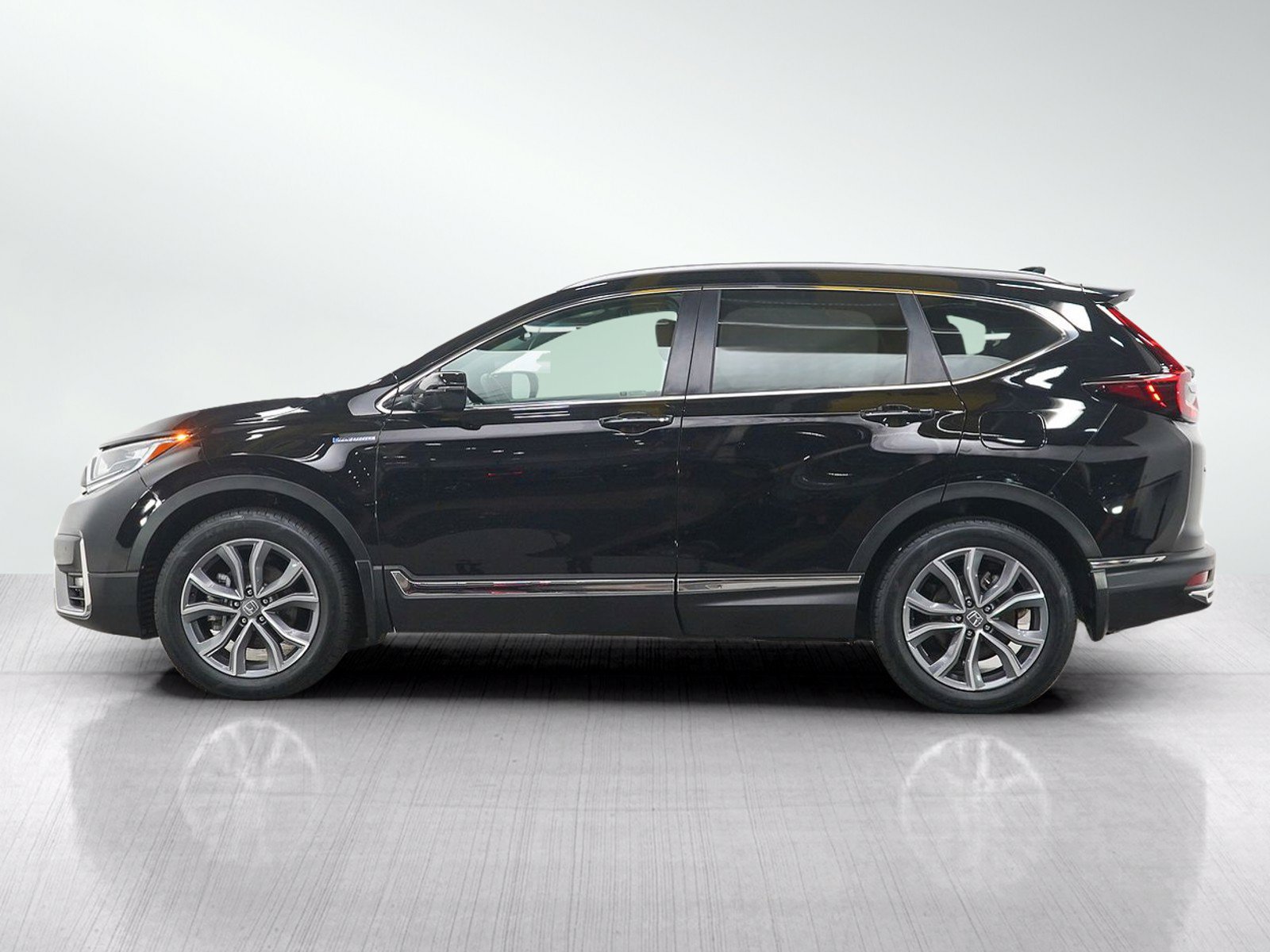 Used 2022 Honda CR-V Touring image 2