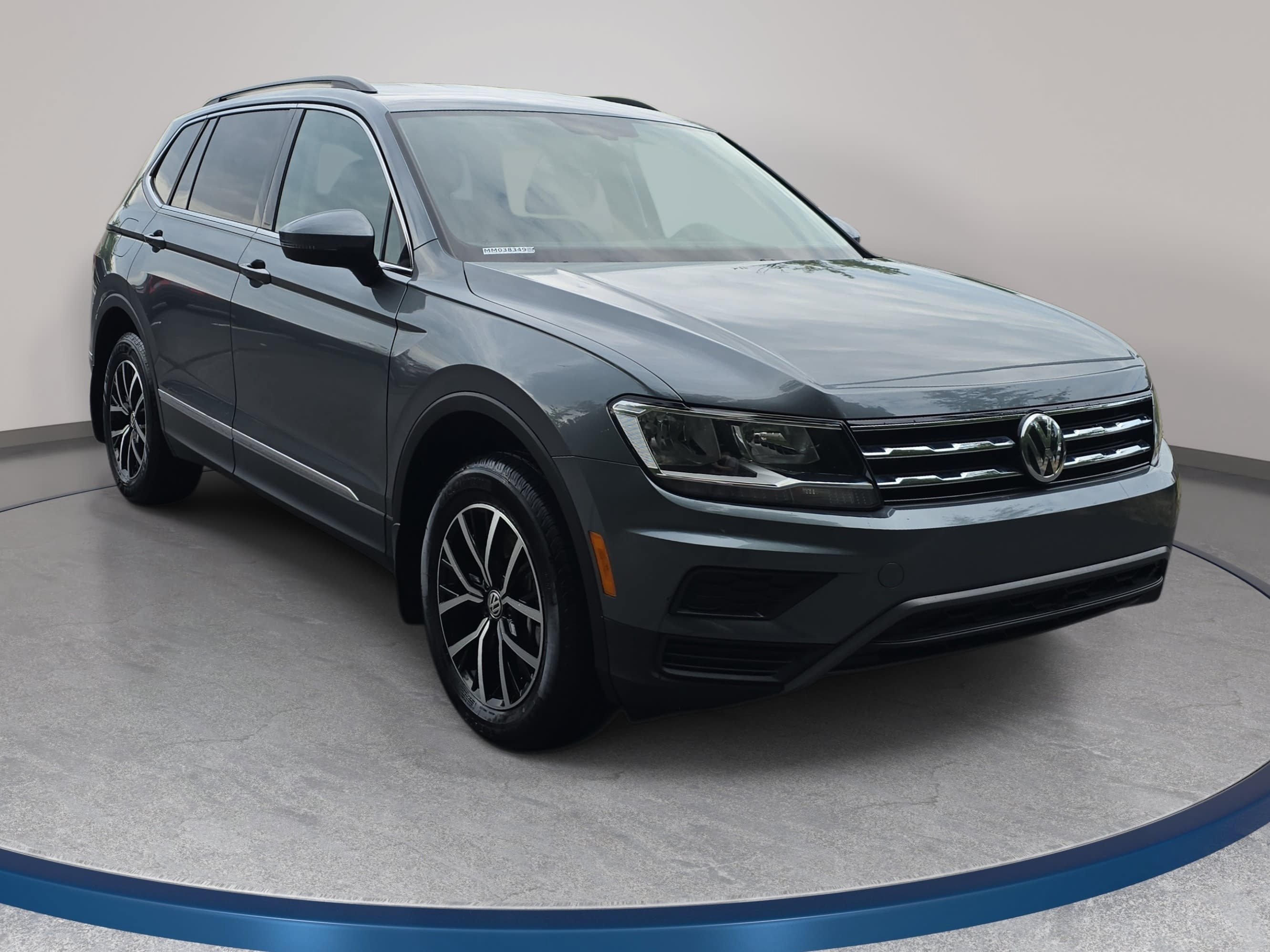 Used 2021 Volkswagen Tiguan SE FWD image 3