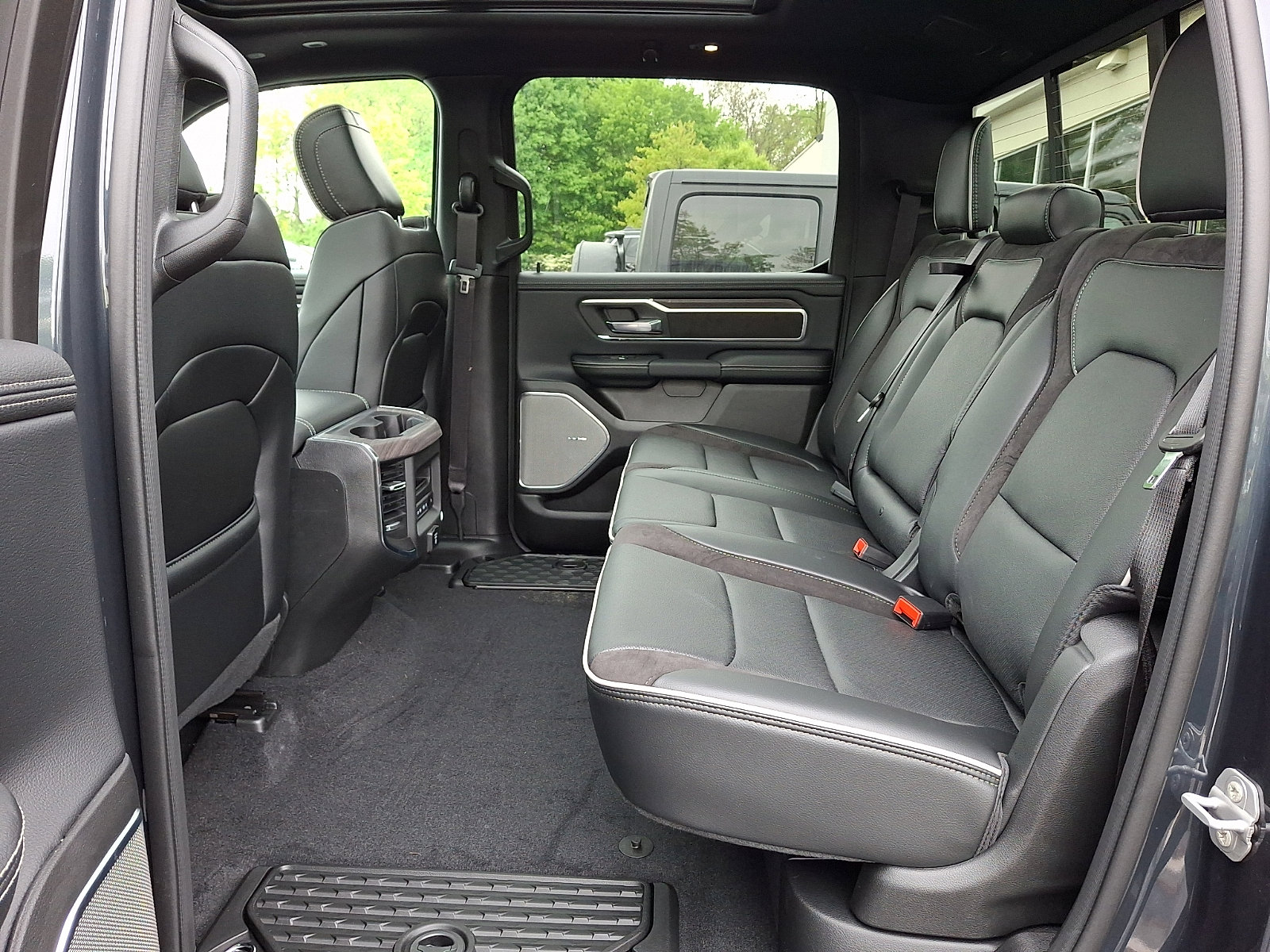New 2026 RAM 1500 Laramie w/ Night Edition AWD/4WD image 6