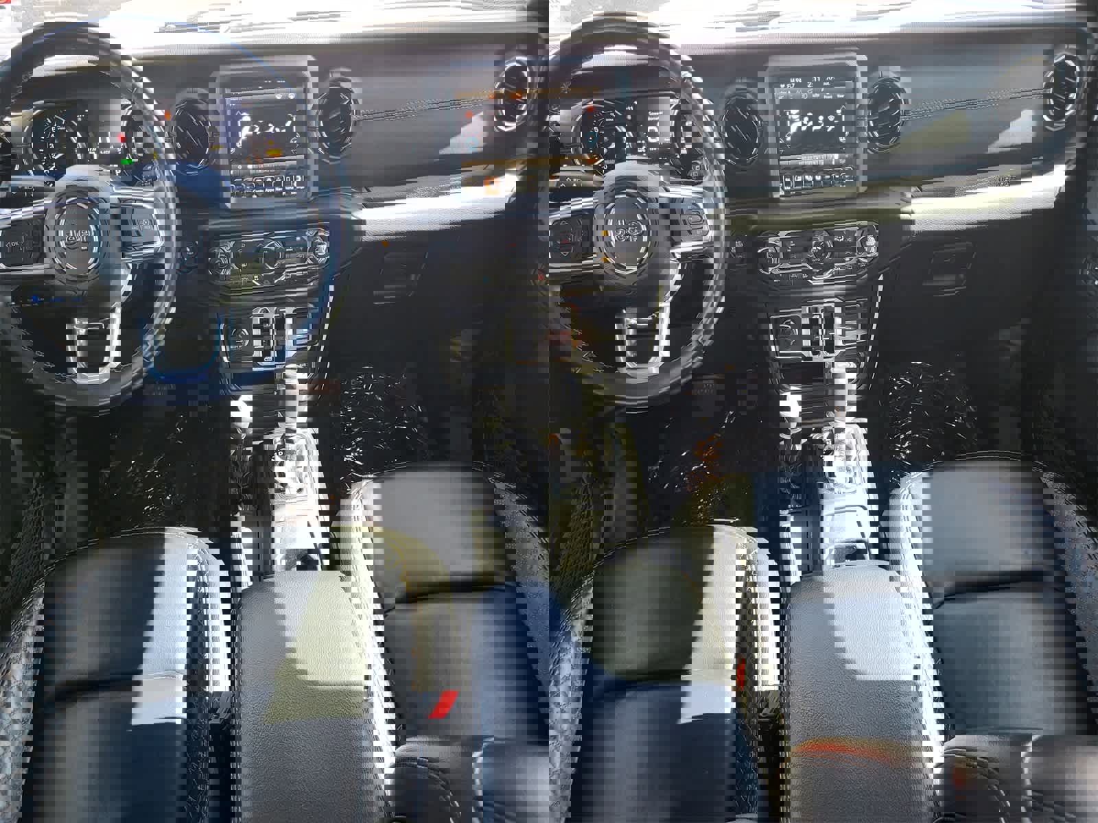 Used 2021 Jeep Wrangler Unlimited Sahara image 25