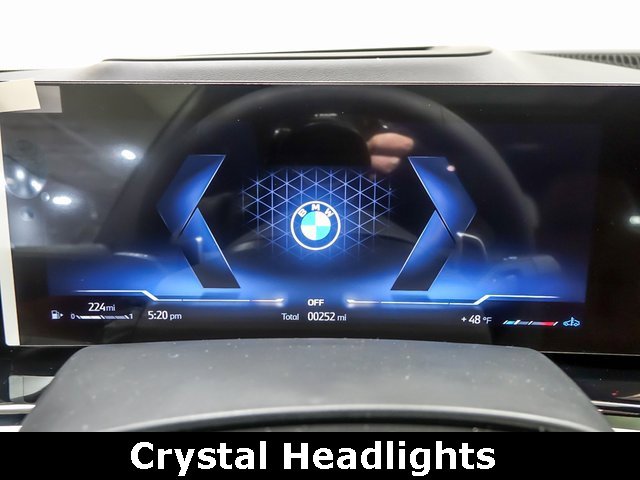 Used 2026 BMW X7 xDrive40i w/ Executive Package image 17