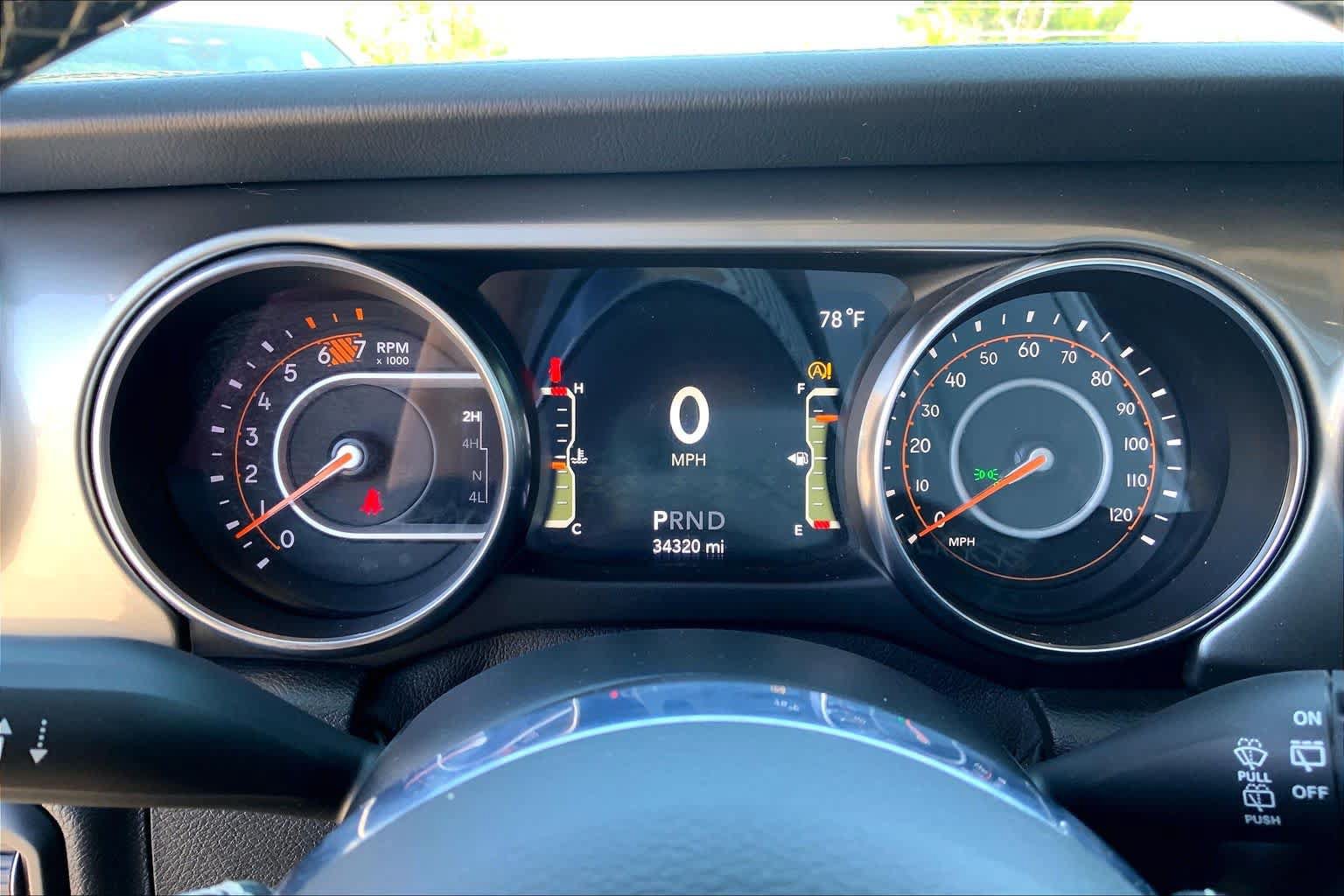 Used 2020 Jeep Wrangler Unlimited Sahara w/ Uconnect 4C Nav & Sound Group AWD/4WD image 24
