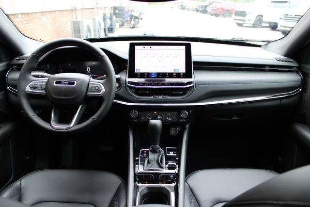 New 2026 Jeep Compass Limited w/ Sun, Sound & Navigation Group AWD/4WD image 39