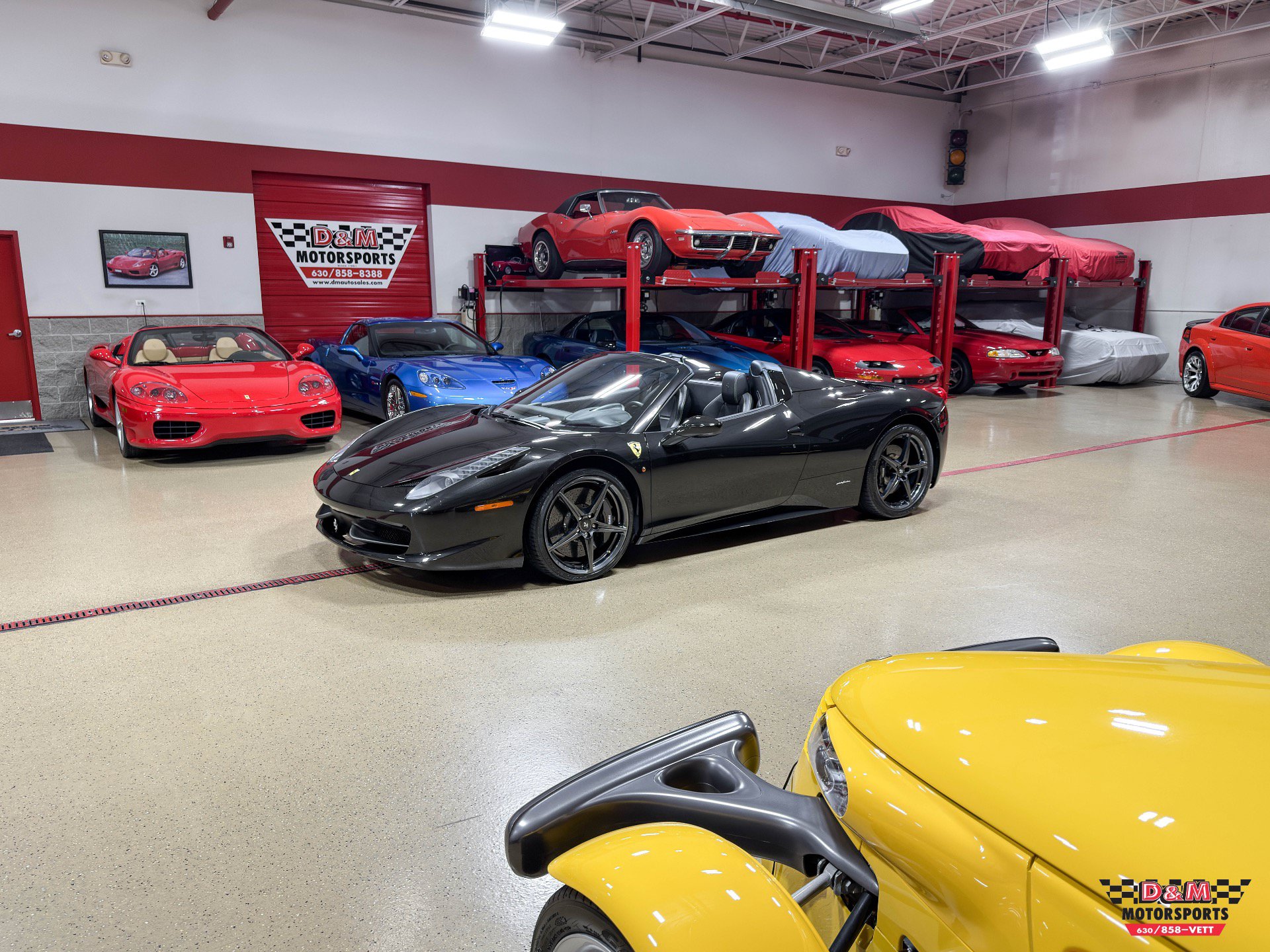 Used 2013 Ferrari 458 Spider RWD image 32