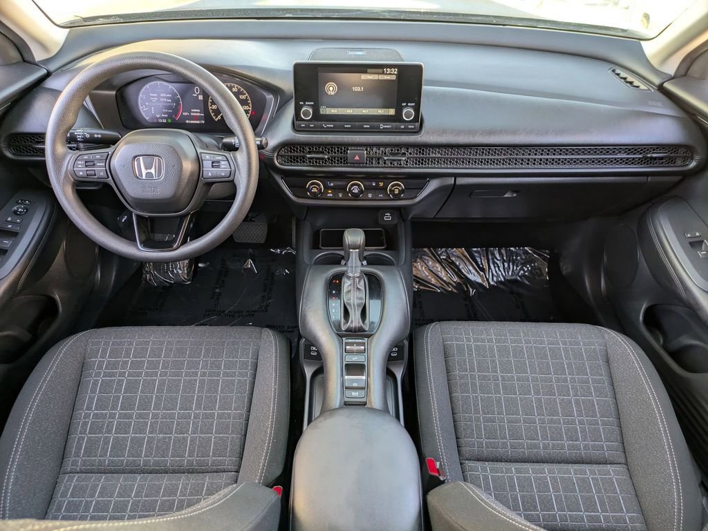 Used 2025 Honda HR-V LX image 25