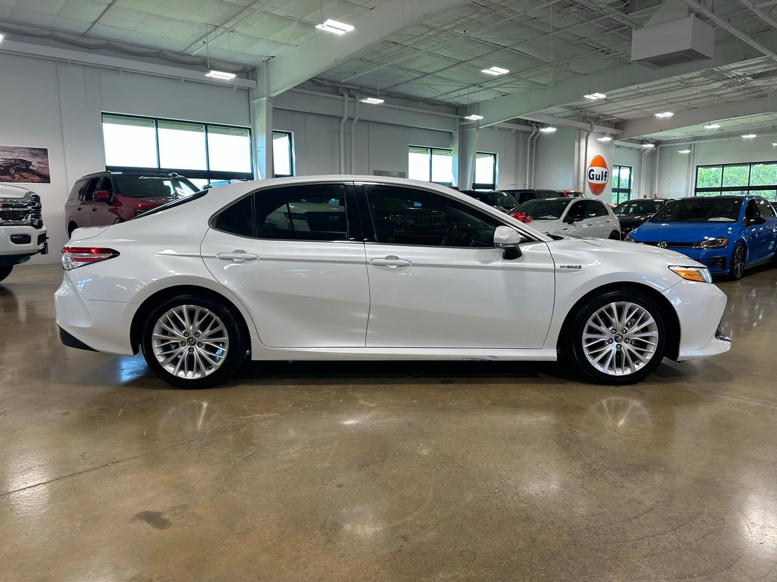 Used 2018 Toyota Camry XLE w/ Audio Package FWD image 7