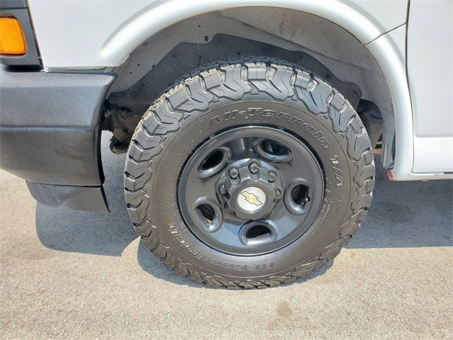 Certified 2023 Chevrolet Express 2500 Extended w/ Driver Convenience Package image 4