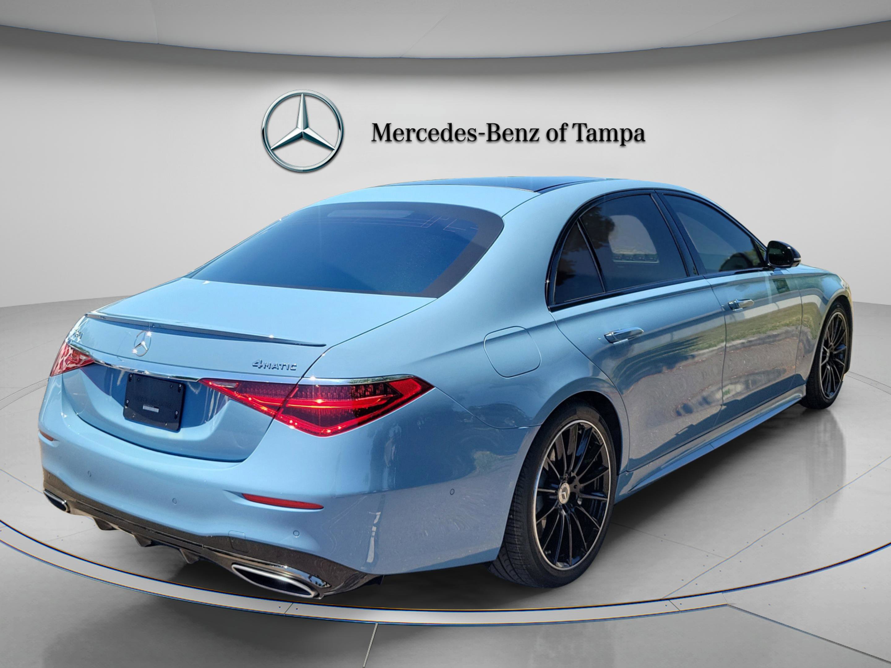 Used 2024 Mercedes-Benz S 580 4MATIC Sedan image 3