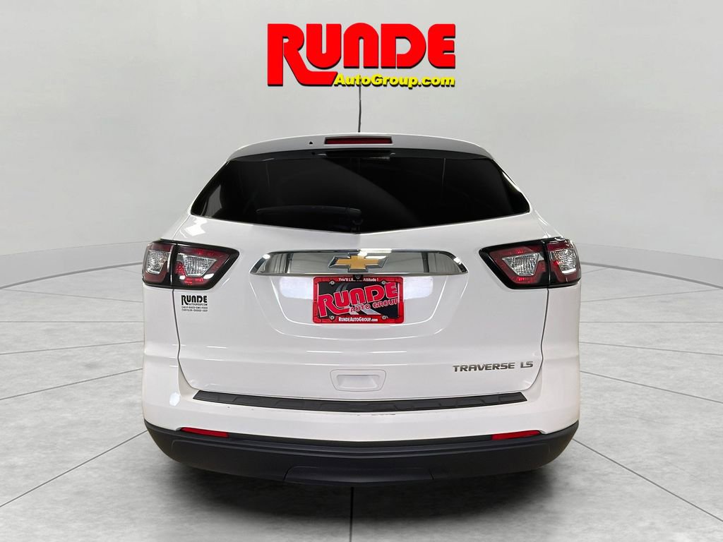 Used 2014 Chevrolet Traverse LS FWD image 4