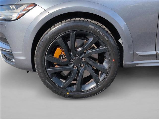 Used 2018 Volvo V90 T6 Cross Country image 25