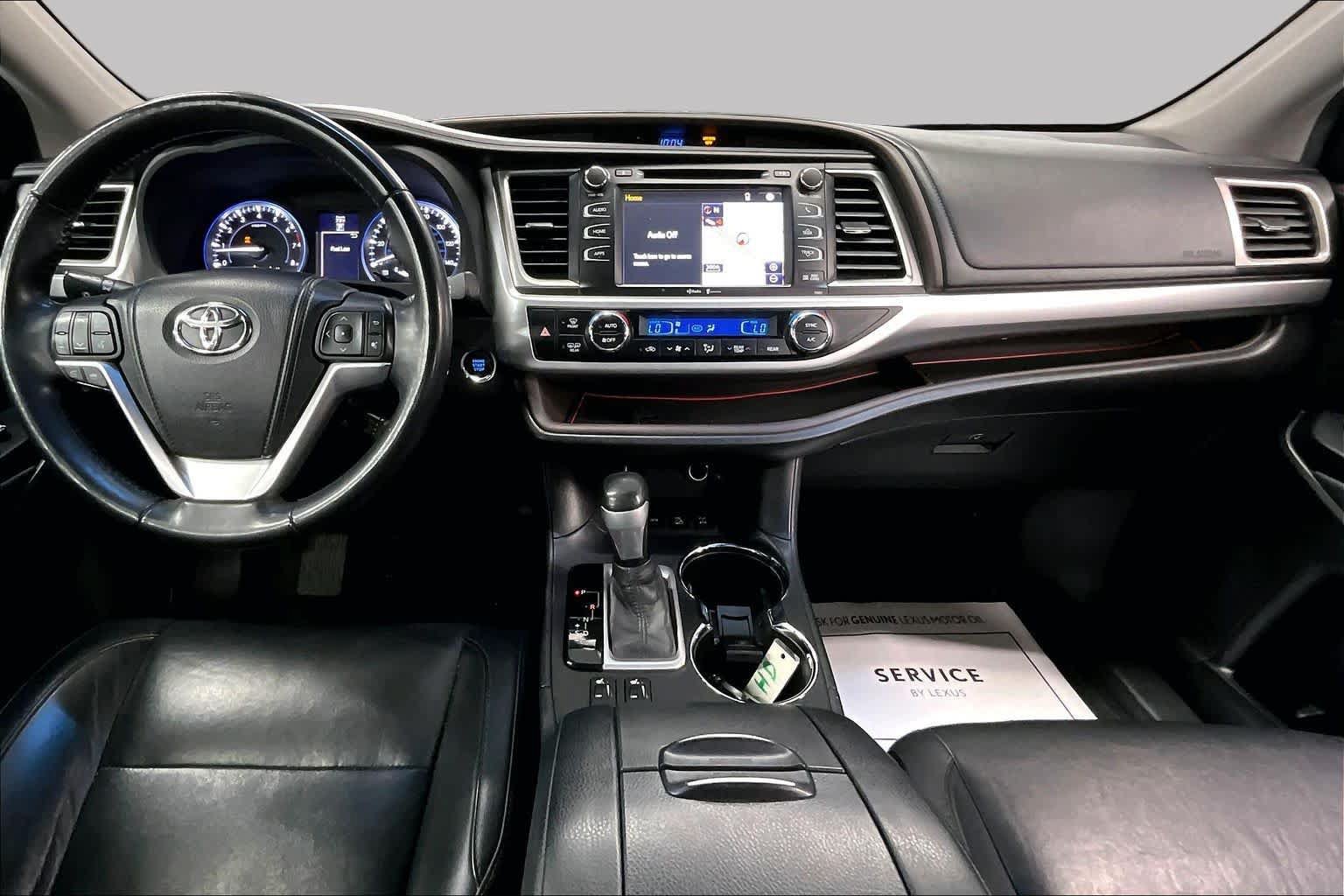 Used 2015 Toyota Highlander XLE AWD/4WD image 15