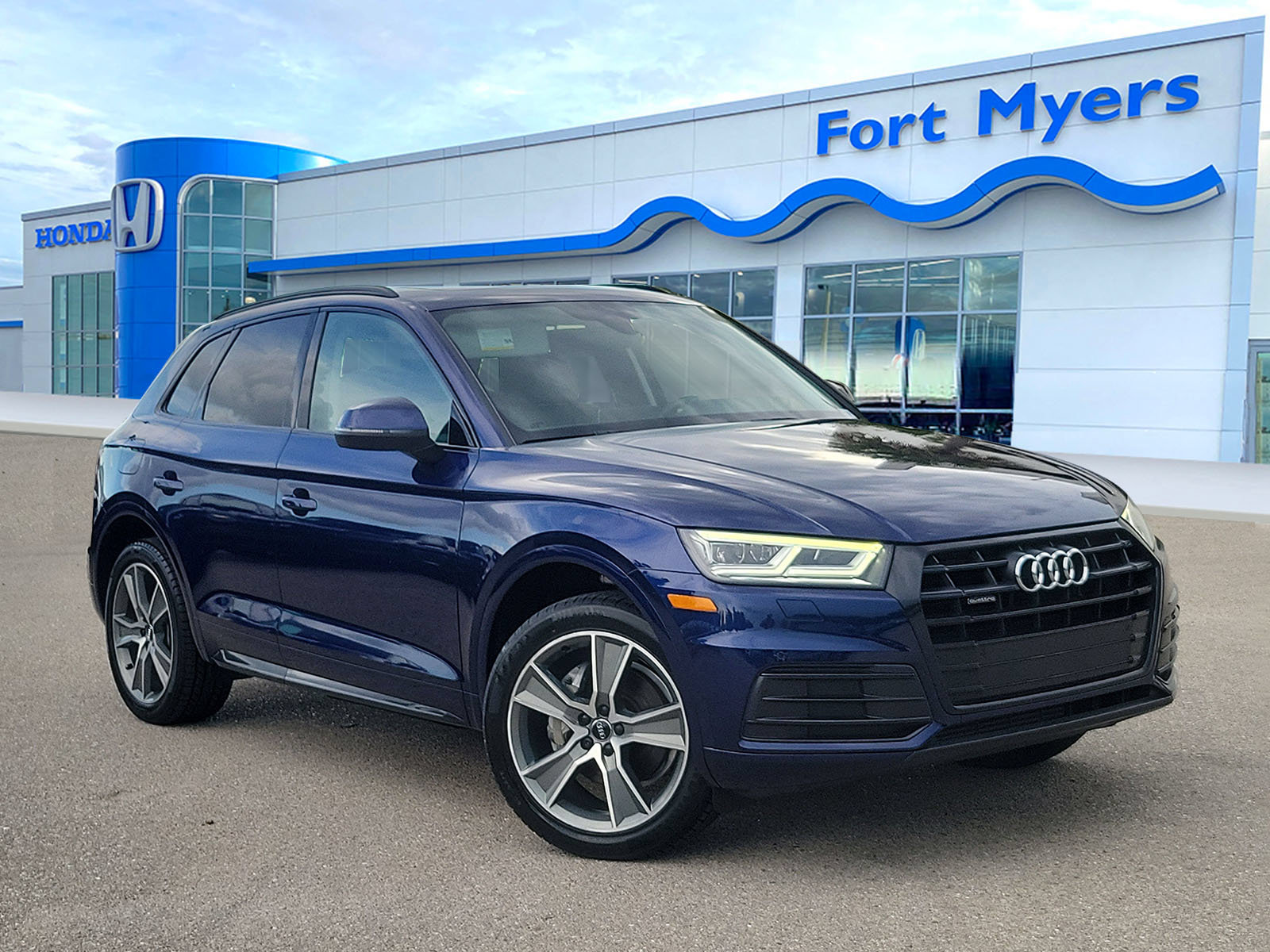 Used 2019 Audi Q5 2.0T Premium Plus w/ Premium Plus Package AWD/4WD video 1