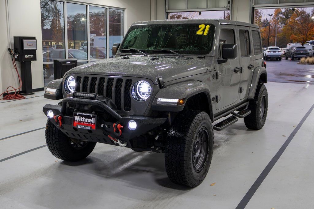 Used 2021 Jeep Wrangler Unlimited Sahara image 3