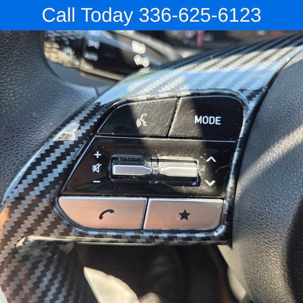 Used 2022 Hyundai Santa Cruz SEL FWD image 15