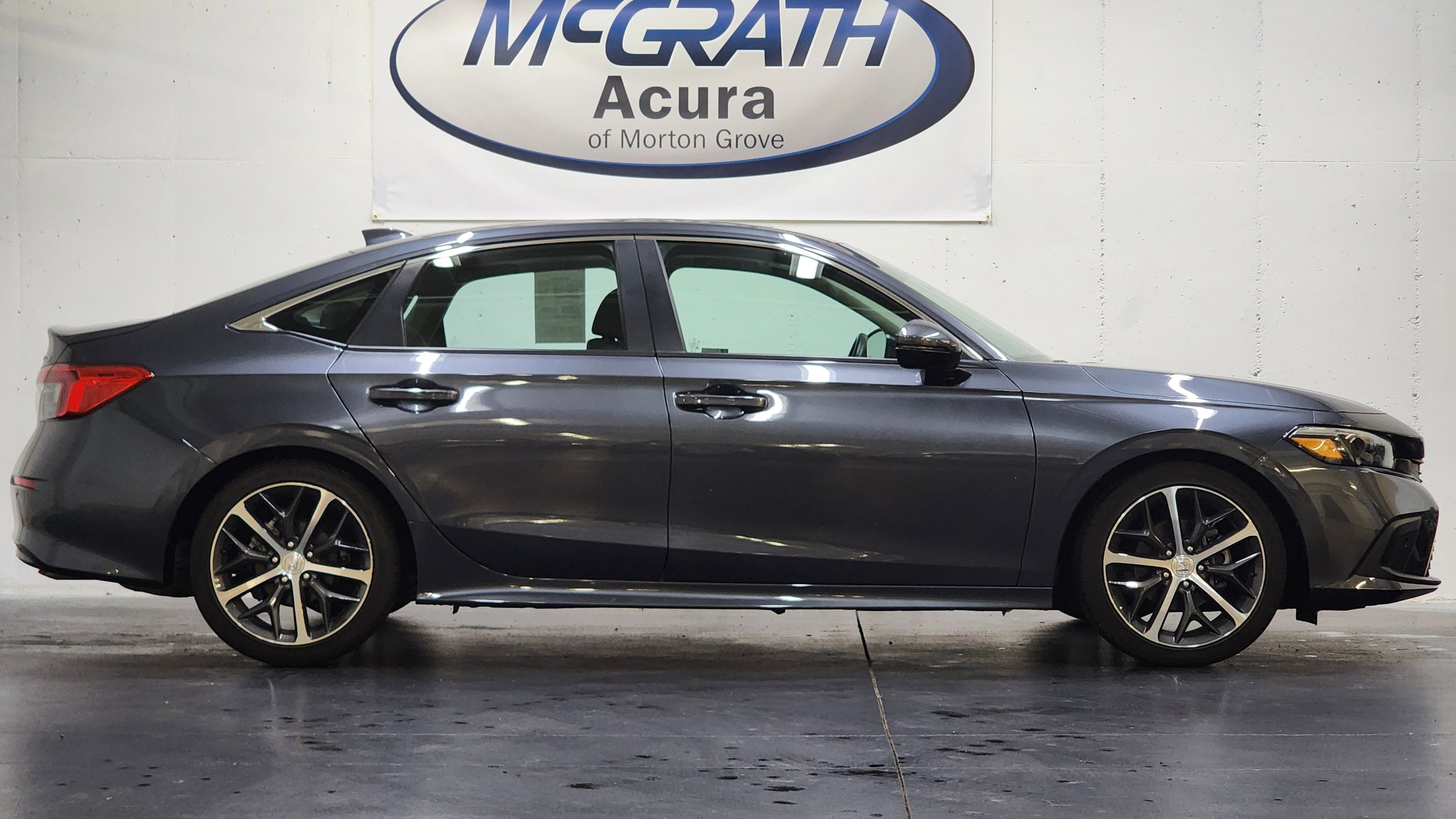 Used 2024 Honda Civic Touring image 3