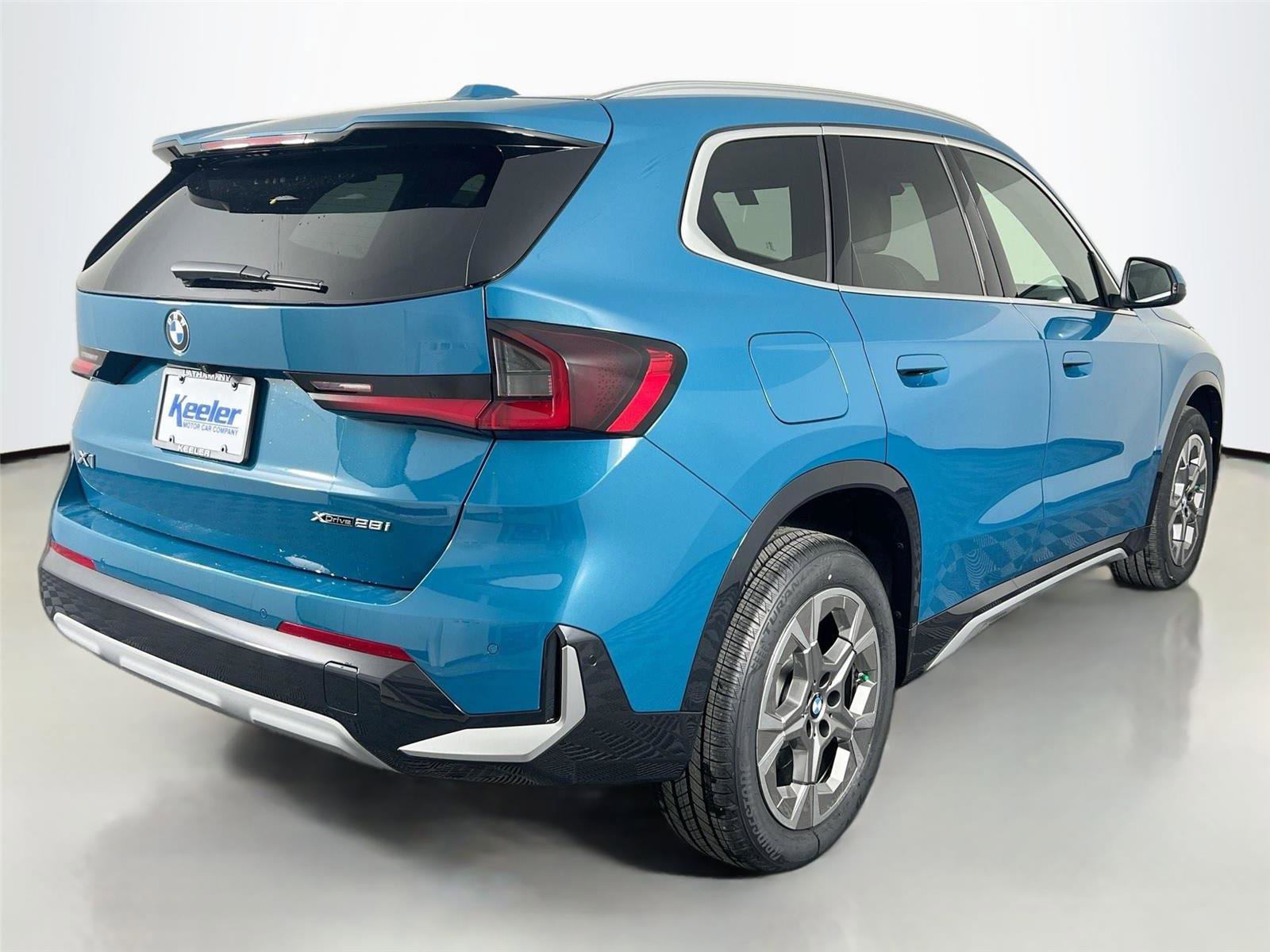 Used 2025 BMW X1 xDrive28i w/ Convenience Package AWD/4WD image 6