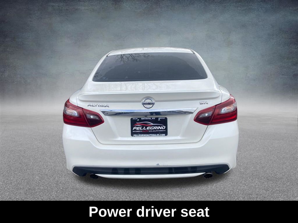 Used 2017 Nissan Altima 2.5 SR FWD image 5