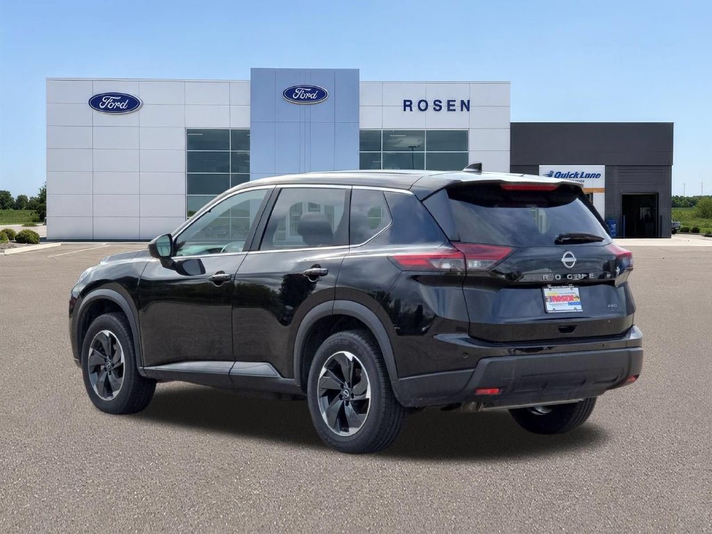 Used 2025 Nissan Rogue SV AWD/4WD image 5